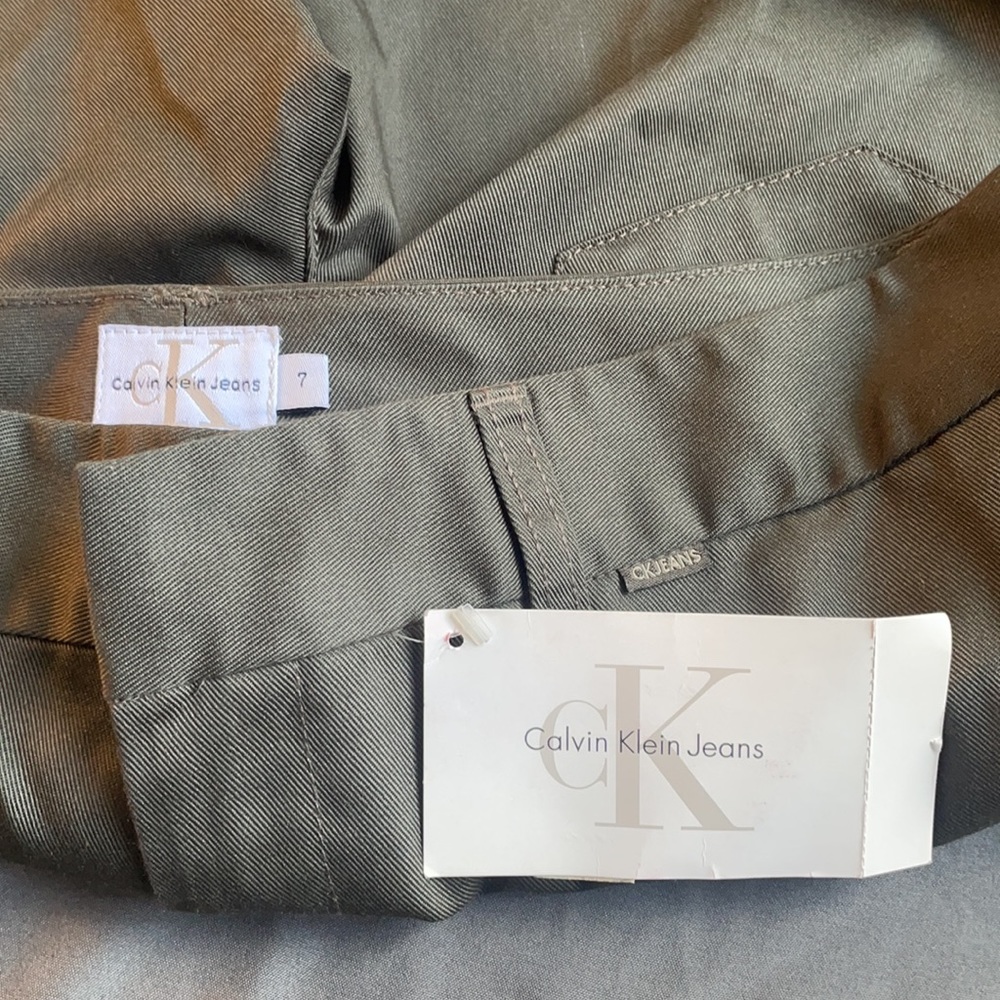Green Calvin Klein Flare Leg Pants Size 7 NWT .